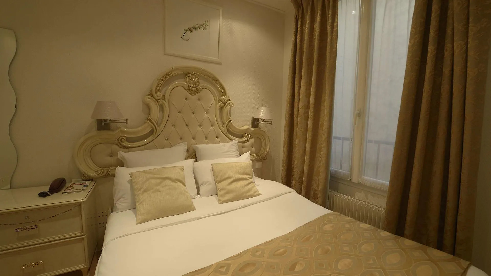 Hotel Korner Montmartre 3*