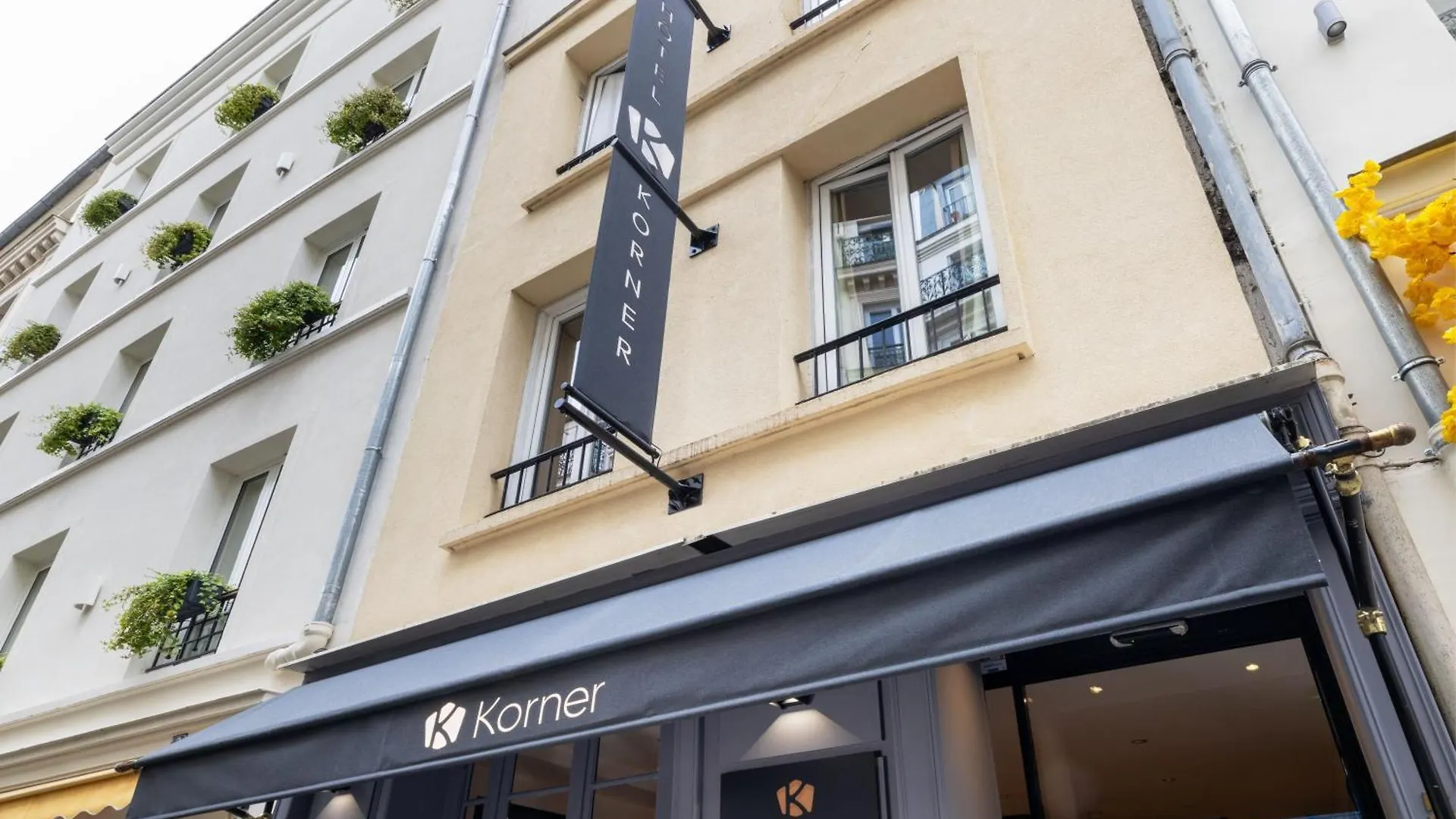 Korner Montmartre 3* Paris