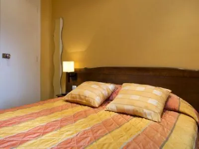 Korner Montmartre Hotel
