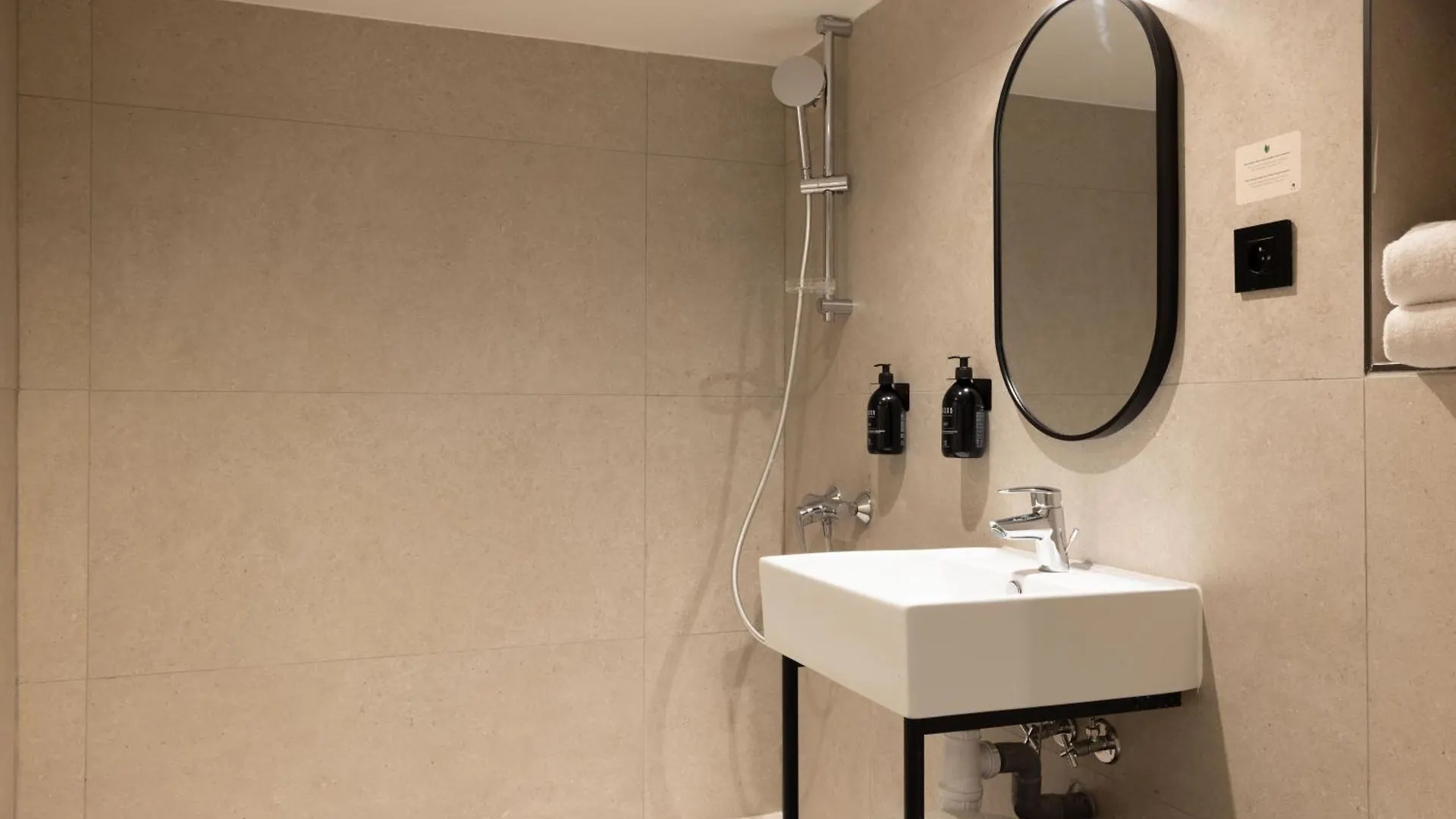 Hotel Korner Montmartre 3*