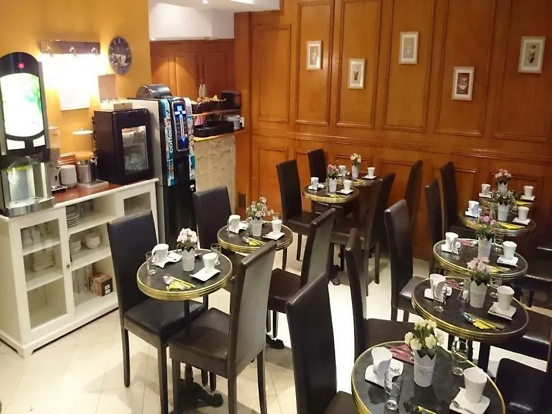 Korner Montmartre 3* Παρίσι